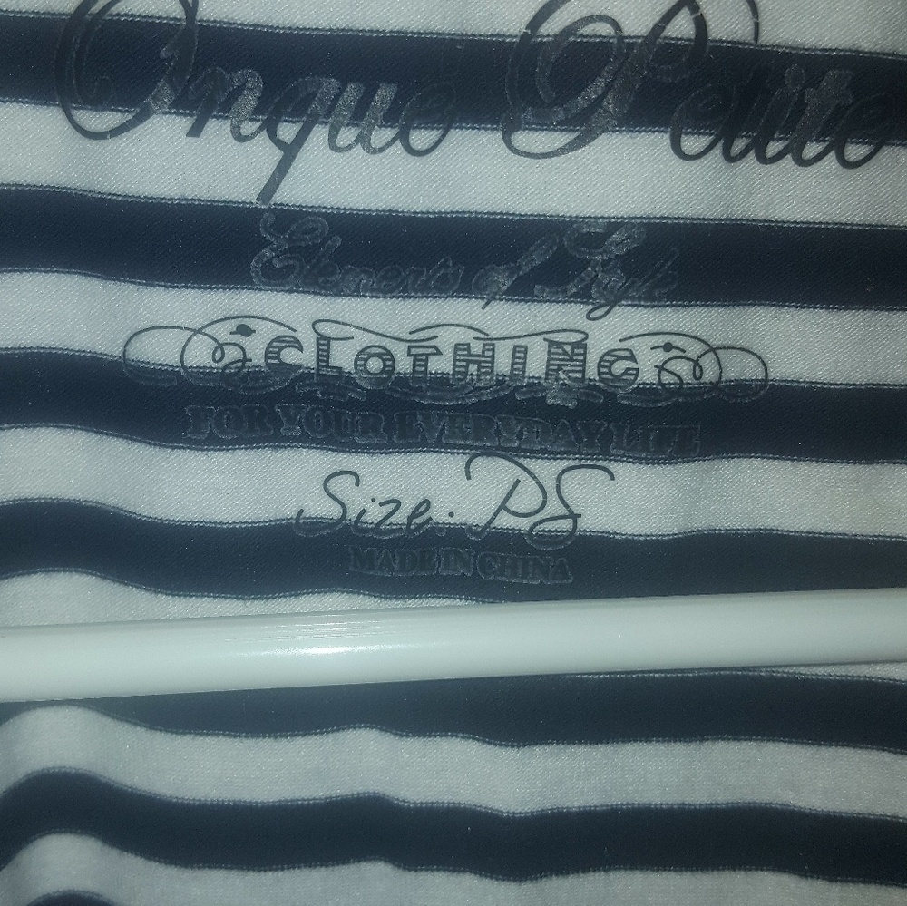 PATRIOTIC TOP ❤ - Picture 3 of 4